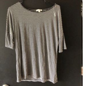 Zenana outfitters T-shirt